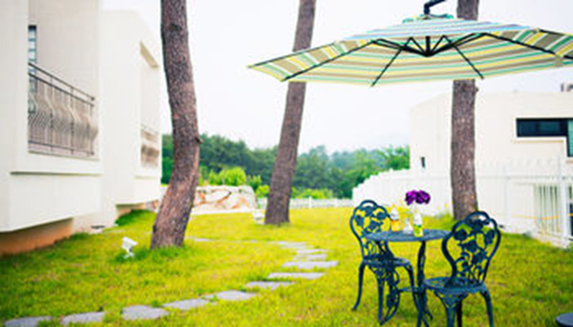Sea & Pine Pension Namhae Exteriör bild
